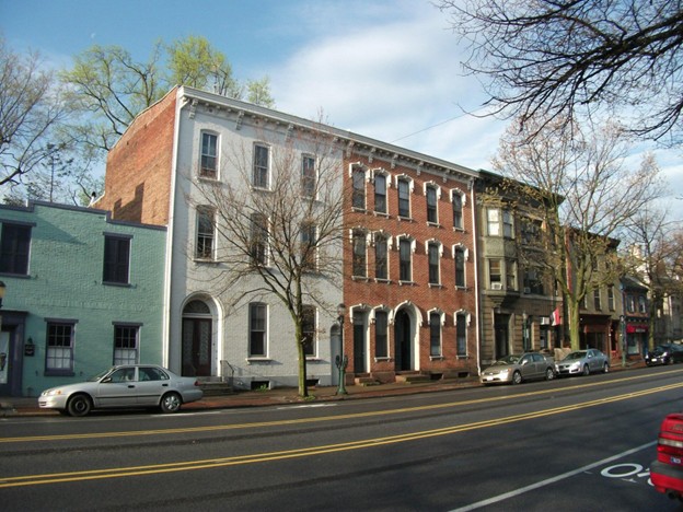 Picture of street in Carlisle, Pennsylvania.